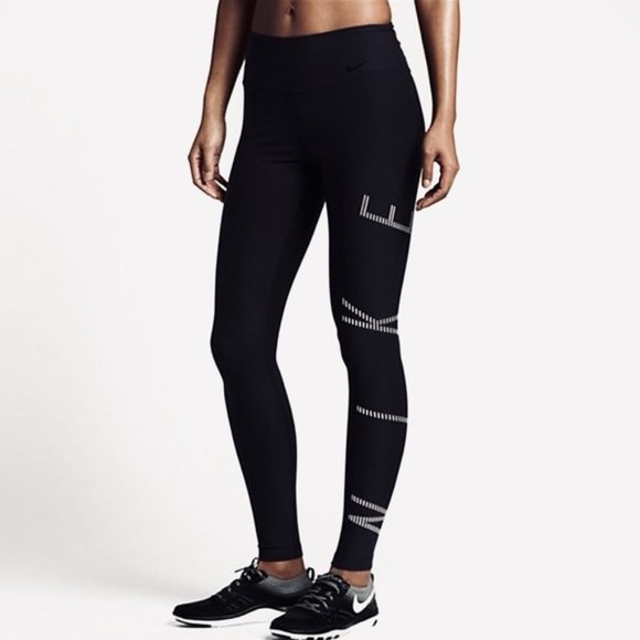 NIKE NWT Power Legendary NIKE Graphic Black Work Out Leggings / Yoga Pants - Med - Picture 3 of 14